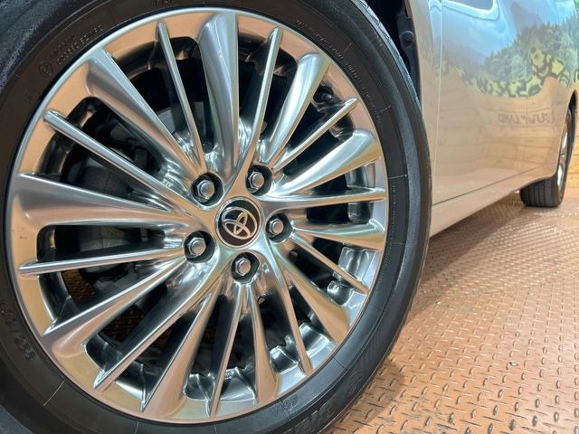 �y17�C���`�A���~�z�C�[���z�O�ςɃ}�b�`�����A���~�z�C�[���𑕒����Ă���܂��B�e��A���~�z�C�[����A�X�^�b�h���X�^�C�����戵�����Ă���܂��B���񂲑��k����������