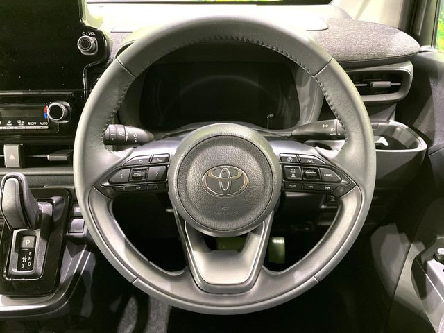 �y�����v�����X�e�A�����O�z�㎿�Ȋv���g�p���邱�ƂŁA��ɂ����������݂ƂĂ��^�]���₷���n���h���ł���