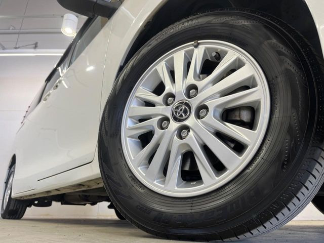 �y����15�C���`�A���~�z�C�[���z�O�ςɃ}�b�`���������A���~�z�C�[���𑕒����Ă���܂��B�e��ЊO�A���~�z�C�[����A�X�^�b�h���X�^�C�����戵�����Ă���܂��B���񂲑��k����������