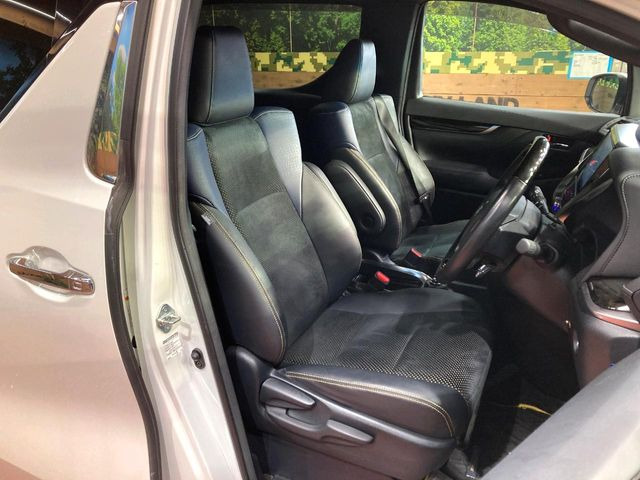 �y���烌�U�[�V�[�g�z����̂ӂ���肪�e�ՂŃ����e�i���X�����ȒP�ȁA�@�\���ɗD��鍇����v���̗p�����㎿�ȃV�[�g�ł��B����S�n���悭�A���������ӂ��S�n�ǂ��ԓ���Ԃ����o���Ă���܂��B