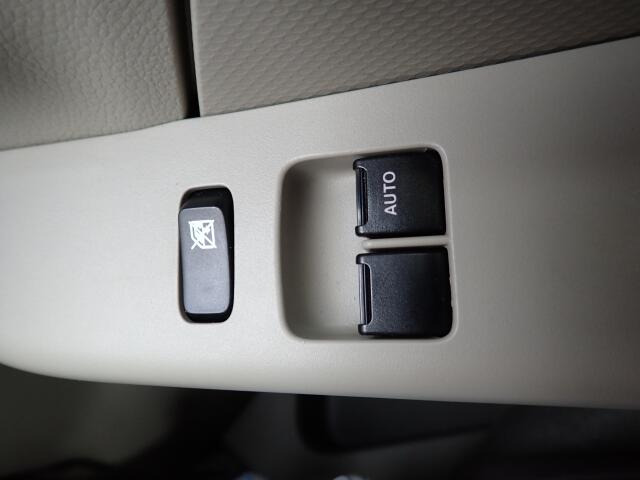 �O�Ȃ̑��̊J�͓d���ɂȂ�܂��̂ŁA�֗��ł���ˁB