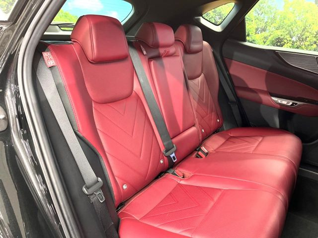 �L�X�Ƃ���2��ڃV�[�g�͋��Z���������A���S�n�����K!�F�B��Ƒ��Ƃ̂��o�����ɂ҂�����ł��B�x�r�[�V�[�g��`���C���h�V�[�g�g�p�������K�ɂ��߂�������������\���ȋ�Ԃ��m�ۂ��Ă��܂��B