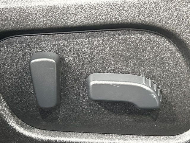 �y�p���[�V�[�g�z�X�C�b�`��ŊȒP�ɃV�[�g�̔��������\!�d��������͂�����܂���!���K�ȃV�[�g�|�W�V�����ɃZ�b�g���āA���K�ȃh���C�u�����y���݂��������B