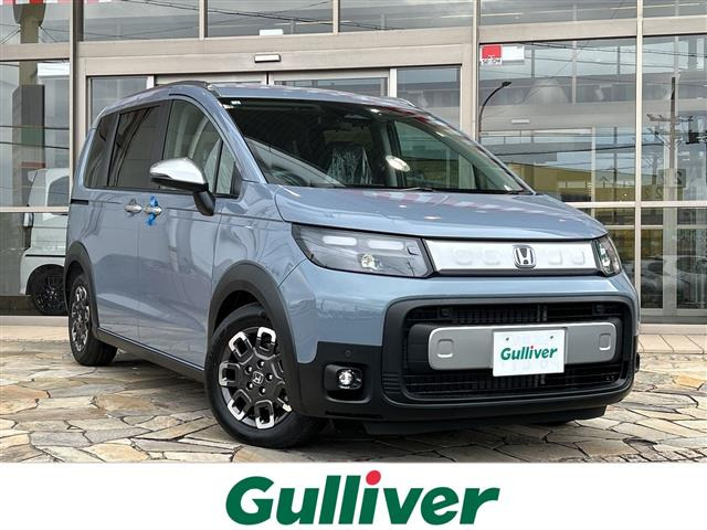 フリード1.5 e:HEV クロスター