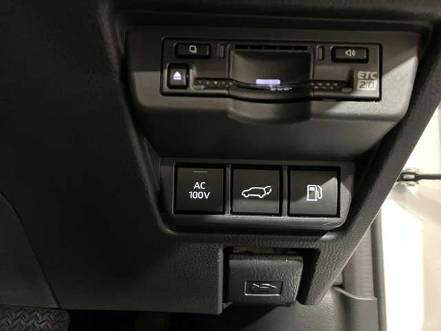 プリウス2.0 Z E-Four 4WD