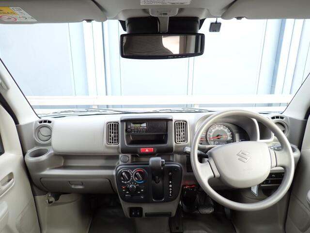 �C���p�l�摜�ɂȂ�܂��B�ԓ��͐��Ǝ҂ɂĎ����N���[�j���O�{�H�ς݂Ȃ̂ŁA��ϐ����ł��B