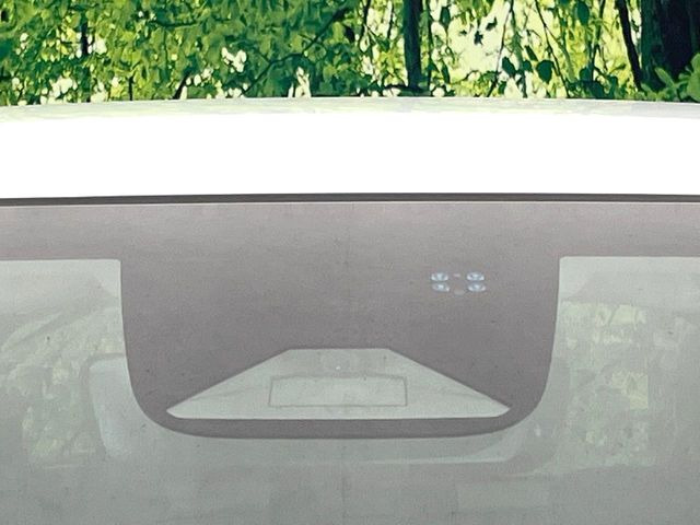 �y�z���_�Z���V���O�z���s���ɑO���̎ԗ�����F�����A�Փ˂������Ȏ��͌x��ƃu���[�L�ŏՓˉ���Ɣ�Q�y�����A�V�X�g�B�����S�Ƀh���C�u�����y���݂��������܂��B