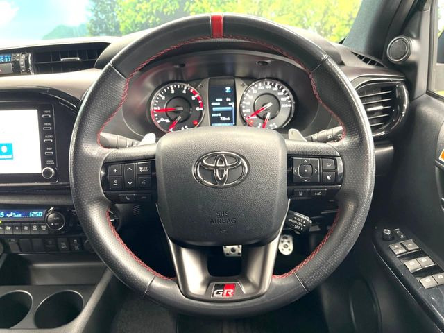 �y�����v�����X�e�A�����O�z�㎿�Ȋv���g�p���邱�ƂŁA��ɂ����������݂ƂĂ��^�]���₷���n���h���ł���