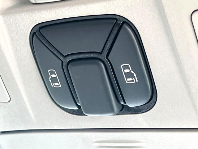 �y�����p���[�X���C�h�h�A�z�X�}�[�g�L�[��^�]�Ȃ̃X�C�b�`�Ō�ȗ����X���C�h�h�A�̊J���\���d��������͂����ăh�A���J����K�v�������A�����Ȃ��q�l�ł��ȒP�ɊJ���߂ł����K�ł���