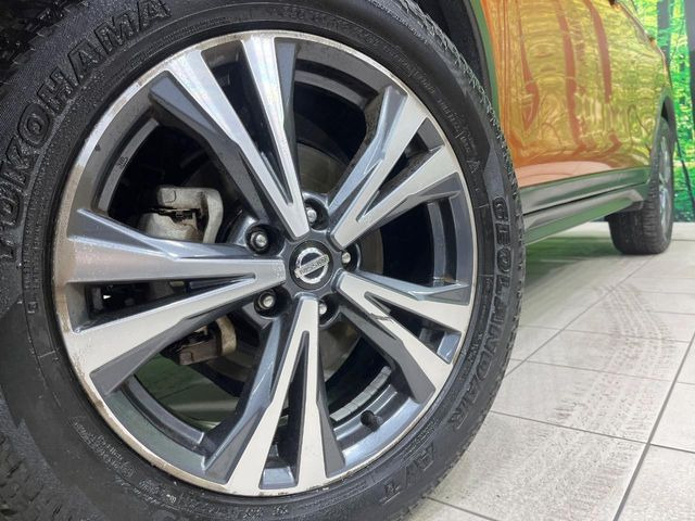 �y����18�C���`�A���~�z�C�[���z�O�ςɃ}�b�`���������A���~�z�C�[���𑕒����Ă���܂��B�e��ЊO�A���~�z�C�[����A�X�^�b�h���X�^�C�����戵�����Ă���܂��B���񂲑��k������