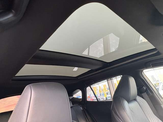 ハリアー2.5 ハイブリッド E-Four Z レザーパッケージ 4WD