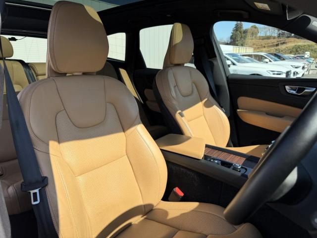 XC60アルティメット B5 AWD 4WD