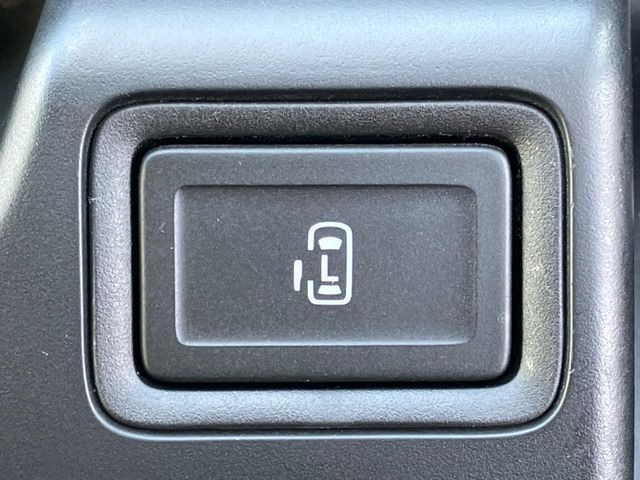 �y�p���[�X���C�h�h�A�z�X�}�[�g�L�[��^�]�Ȃ̃X�C�b�`�ŃX���C�h�h�A�̊J���\���d��������͂����ăh�A���J����K�v�������A���������q�l�ł��A�d���ו��������Ă��鎞�����N�ɊJ���߂ł��܂���