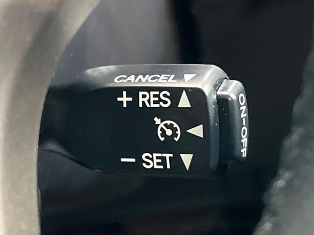 �y�N���[�Y�R���g���[���z�������H�����N���N���s�B�A�N�Z���𗣂��Ă���葬�x�ő��s���ł��A�������^�]���̕��S���y��!�����E�������ȒP�ȃX�C�b�`����Œ����ł��܂��B