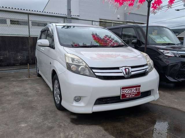 アイシス1.8 プラタナ