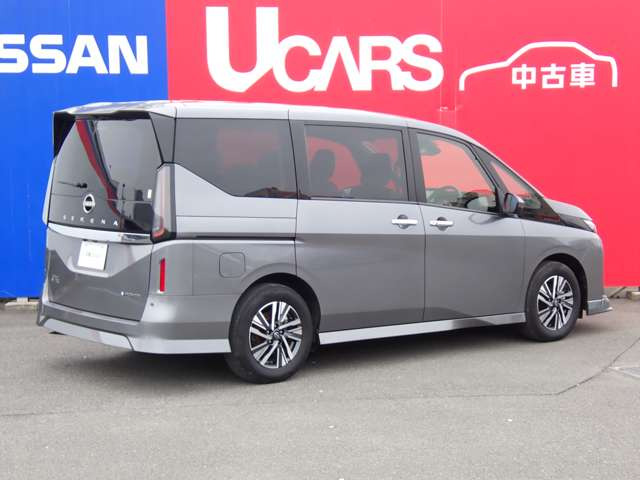 セレナ1.4 e-POWER ハイウェイスターV