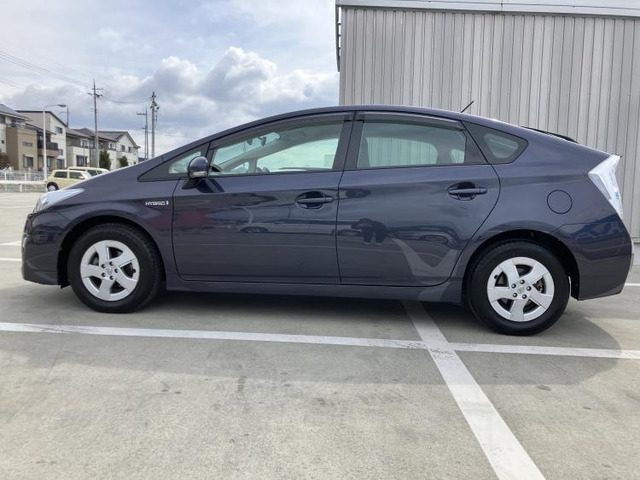 プリウス1.8 S LEDエディション