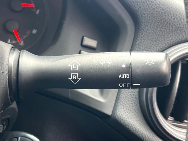 �y�I�[�g���C�g�z����̖��邳�ɉ����Ď����Ńw�b�h���C�g�̓_���E�������ł���@�\�ł�!���C�g�̕t���Y��E�����Y��Ȃǂ������Ȃ�A�J�̓���[���̑��s�����S!�g���l���ʉߎ����֗��ł��ˁ�