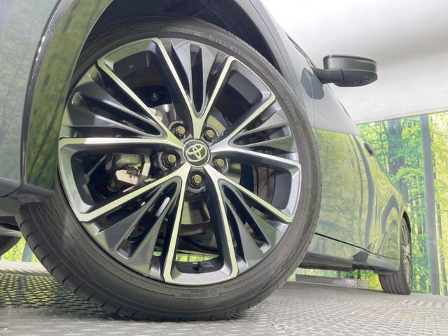 �y�����A���~�z�C�[���z�O�ςɃ}�b�`���������A���~�z�C�[���𑕒����Ă���܂��B�e��ЊO�A���~�z�C�[����A�X�^�b�h���X�^�C�����戵�����Ă���܂��B���񂲑��k����������