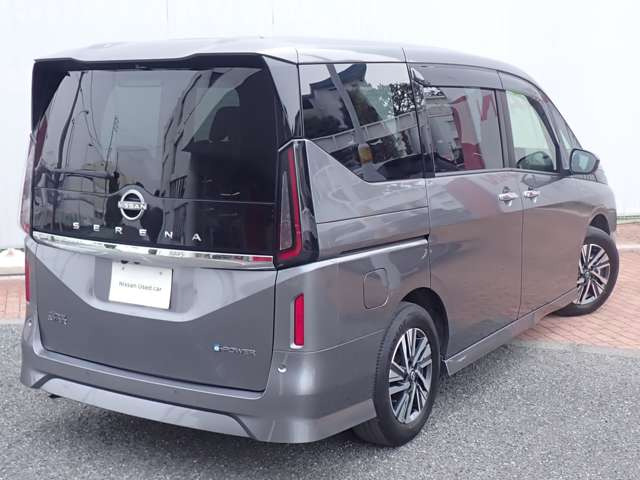 セレナ1.4 e-POWER ハイウェイスターV