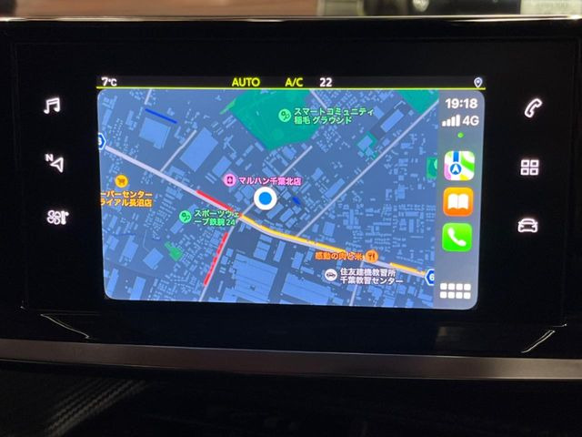 ��Apple Car Play:�X�}�z�Ƃ̗L���ڑ��ŁA�i�r�E�I�[�f�B�I�Đ��ȂǃX�}�z�̃A�v���@�\����ʂł��g����֗��@�\�ł�!