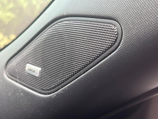 �yBOSE�T�E���h�V�X�e���z���[�J�[�I�v�V�����̍��i�ʃT�E���h�V�X�e���𓋍ځB��p�̃`���[�j���O���{���ꂽ�召�l�X�ȃX�s�[�J�[����ǎ��ȃT�E���h���t�ł��܂��B