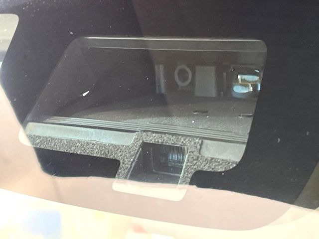 �y�X�Y�L �Z�[�t�e�B�T�|�[�g�z���s���ɑO���̎ԗ�����F�����A�Փ˂������Ȏ��͌x��ƃu���[�L�ŏՓˉ���Ɣ�Q�y�����A�V�X�g�B�����S�Ƀh���C�u�����y���݂��������܂��B