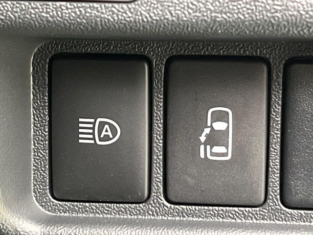 �y�p���[�X���C�h�h�A�z�X�}�[�g�L�[��^�]�Ȃ̃X�C�b�`�ŃX���C�h�h�A�̊J���\���d��������͂����ăh�A���J����K�v�������A���������q�l�ł��A�d���ו��������Ă��鎞�����N�ɊJ���߂ł��܂���