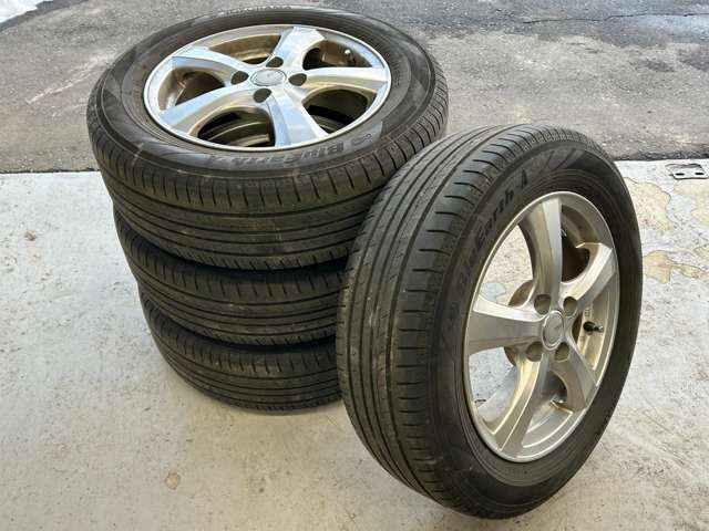 デミオ1.3 13S 4WD