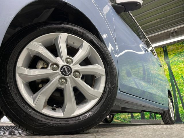 �y����14�C���`�A���~�z�C�[���z�O�ςɃ}�b�`���������A���~�z�C�[���𑕒����Ă���܂��B�e��ЊO�A���~�z�C�[����A�X�^�b�h���X�^�C�����戵�����Ă���܂��B���񂲑��k����������