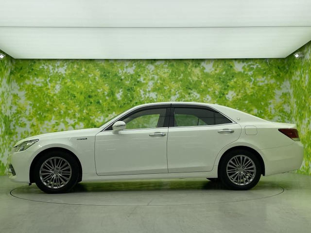 クラウンハイブリッド 2.5 ロイヤルサルーンG