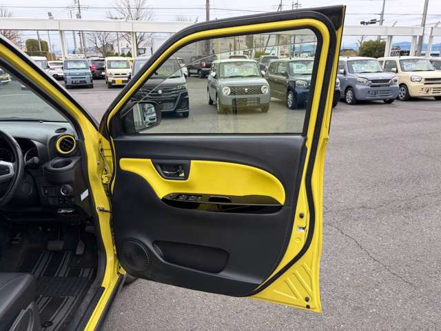 �^�]�ȃh�A���傫���J�����ߏ��~�肪���₷���ł�!