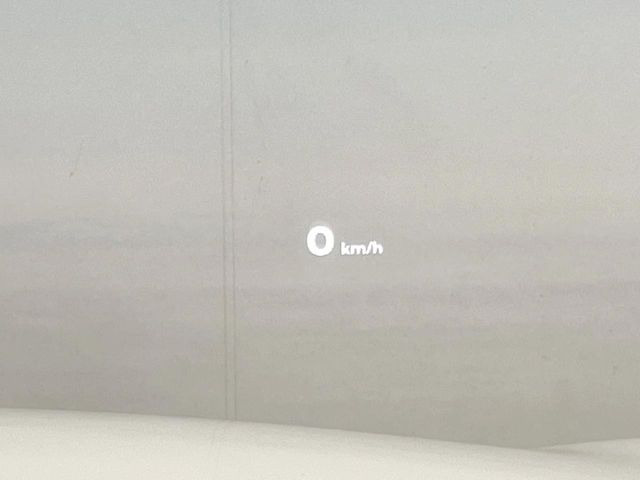 ���w�b�h�A�b�v�f�B�X�v���C:���݂̑��x�⑖�s�����f�W�^���\���ŉ^�]�ȑO���̃K���X�ɓ��e!�^�]���A���������炳���K�v�ȏ����m�F�ł���̂łƂ��Ă��֗��ň��S!