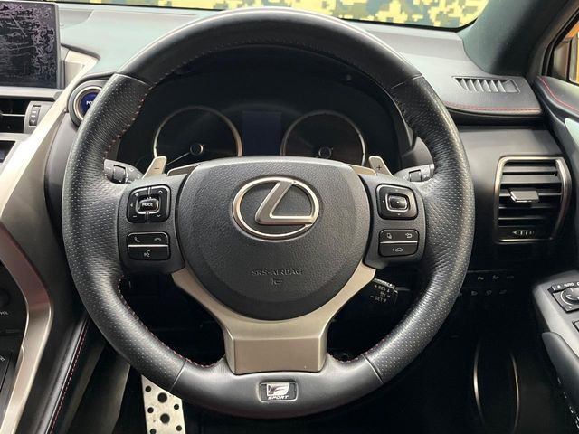 �y�����v�����X�e�A�����O�z�㎿�Ȋv���g�p���邱�ƂŁA��ɂ����������݂ƂĂ��^�]���₷���n���h���ł���