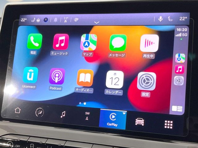 ��Apple Car Play:�X�}�z�Ƃ̗L���ڑ��ŁA�i�r�E�I�[�f�B�I�Đ��ȂǃX�}�z�̃A�v���@�\����ʂł��g����֗��@�\�ł�!