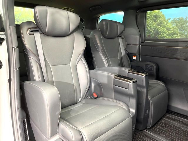 ���ڒ����̓E�H�[�N�X���[�ƂȂ��Ă���܂��B���ڂƎO��ڂ̈ړ�����~�肪�Ƃ��Ă��y�ɂȂ�̂ŁA���~��̍ۂ��X�g���X�������邱�Ƃ͂���܂����