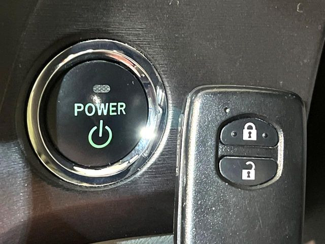 �y�X�}�[�g�L�[�z�J�o����|�P�b�g�ɓ��ꂽ�܂܂ł��h�A�̎{���E�������\�ȃX�}�[�g�L�[�𑕔��B�G���W���̃I���E�I�t�����J�M�����o���K�v����������Ƃ��Ă��֗��ł���