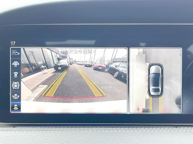 ���p�m���~�b�N�r���[���j�^�[:��p�̃J�����ɂ��A�ォ�猩���낵���悤�Ȏ��_��360�x�N���}�̎��͂��m�F���邱�Ƃ��ł��܂������p�������m�F���₷���A�����ꏊ�ł̐؂�Ԃ��⒓�Ԃ��X���[�Y�ɍs���܂��B