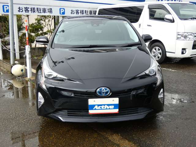 プリウス1.8 A プレミアム ツーリングセレクション E-Four 4WD