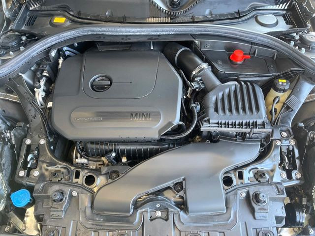 �����X�ł́A�e���[�J�[�̐�p�f�f�e�X�^�[�𓱓��B���Ǝ��i�����e�N�j�J���X�^�b�t���풓���Ă���܂��̂ŁA������̍ۂɂ����S���Ă����p���������܂��B