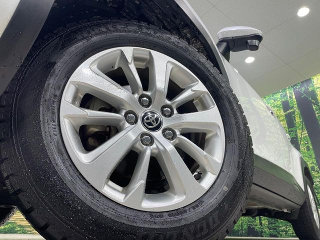 �y����16�C���`�A���~�z�C�[���z�O�ςɃ}�b�`���������A���~�z�C�[���𑕒����Ă���܂��B�e��ЊO�A���~�z�C�[����A�X�^�b�h���X�^�C�����戵�����Ă���܂��B���񂲑��k����������