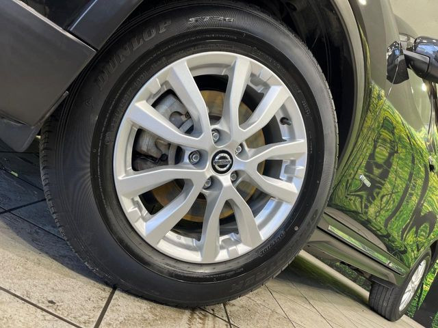 �y����17�C���`�A���~�z�C�[���z�O�ςɃ}�b�`���������A���~�z�C�[���𑕒����Ă���܂��B�e��ЊO�A���~�z�C�[����A�X�^�b�h���X�^�C�����戵�����Ă���܂��B���񂲑��k����������