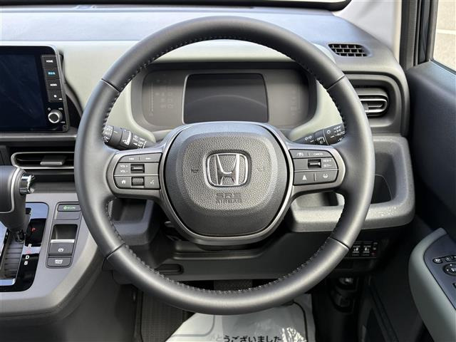 フリード1.5 e:HEV クロスター