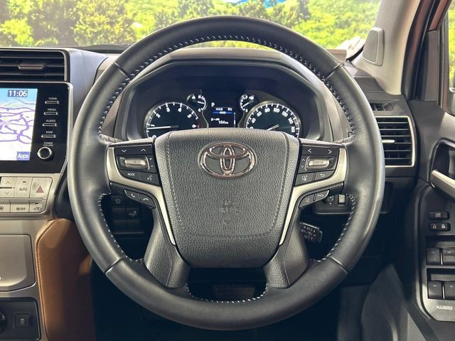 �y�����v�����X�e�A�����O�z�㎿�Ȋv���g�p���邱�ƂŁA��ɂ����������݂ƂĂ��^�]���₷���n���h���ł���