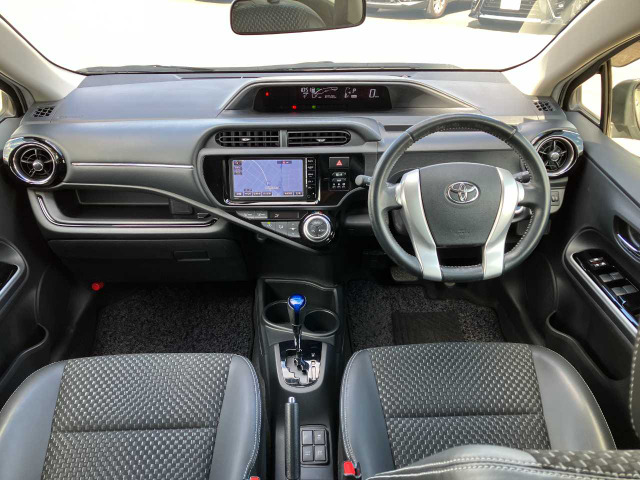 アクア1.5 X-URBAN