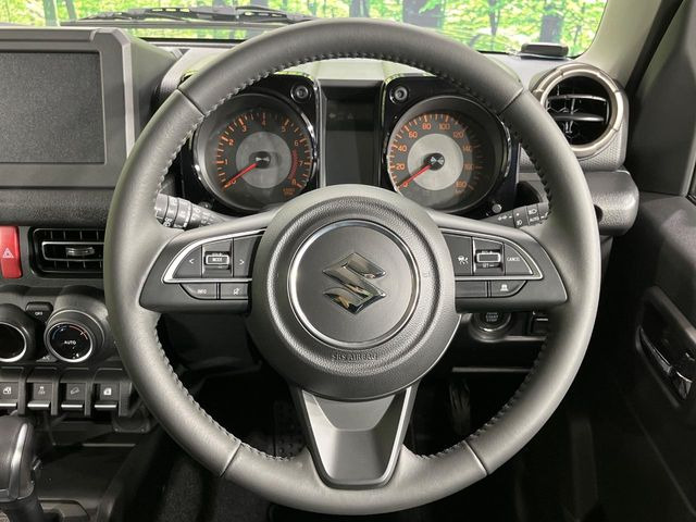 �y�����v�����X�e�A�����O�z�㎿�Ȋv���g�p���邱�ƂŁA��ɂ����������݂ƂĂ��^�]���₷���n���h���ł���