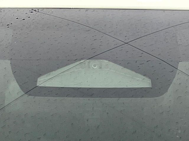 �y�g���^�Z�[�t�e�B�Z���X�z���s���ɑO���̎ԗ�����F�����A�Փ˂������Ȏ��͌x��ƃu���[�L�ŏՓˉ���Ɣ�Q�y�����A�V�X�g�B�����S�Ƀh���C�u�����y���݂��������܂��B