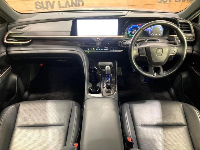 クラウンスポーツ2.5 Z E-Four 4WD