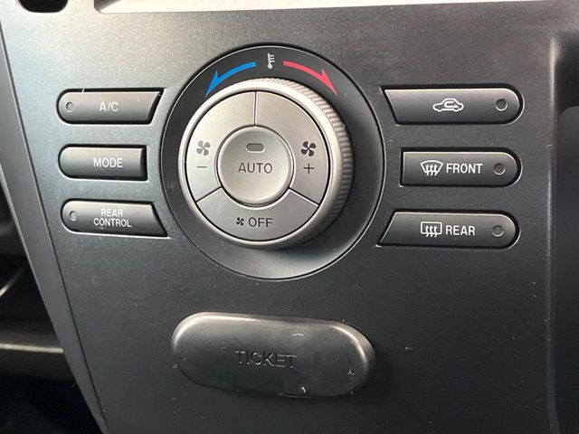 �y�I�[�g�G�A�R���z��x���D�݂̉��x�ɐݒ肷��΁A�ԓ��̉��x�����m�����ʂ≷�x�������Œ����B����&hellip;����&hellip;�Ɖ��x���X�C�b�`���������K�v�͂���܂���B���K�Ȏԓ���Ԃɂ͕K�{�̋@�\�ł��ˁ�