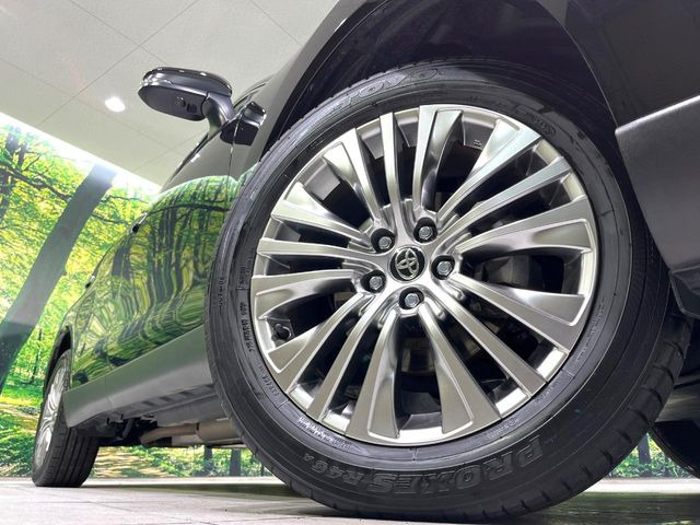 �y����19�C���`�A���~�z�C�[���z�O�ςɃ}�b�`���������A���~�z�C�[���𑕒����Ă���܂��B�e��ЊO�A���~�z�C�[����A�X�^�b�h���X�^�C�����戵�����Ă���܂��B���񂲑��k����������